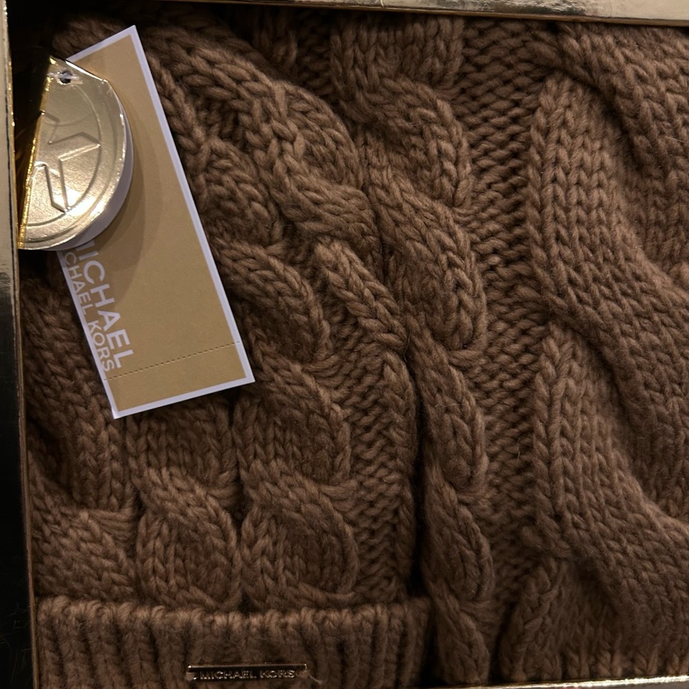 Michael Kors Tan Cable Knit Hat and Scarf Set - Picture 5 of 7
